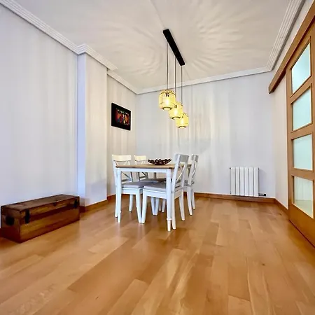 Atuaire Cordon 2 Centro Historico Parking Incluido Apartment
